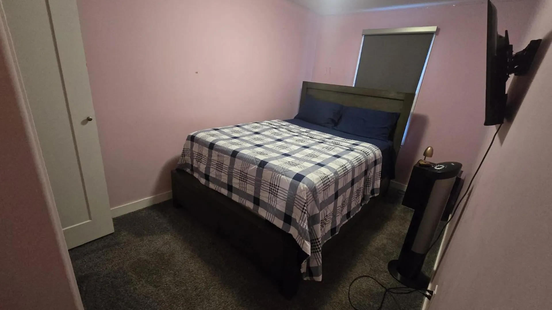 Homestay Winnipeg Peace Home